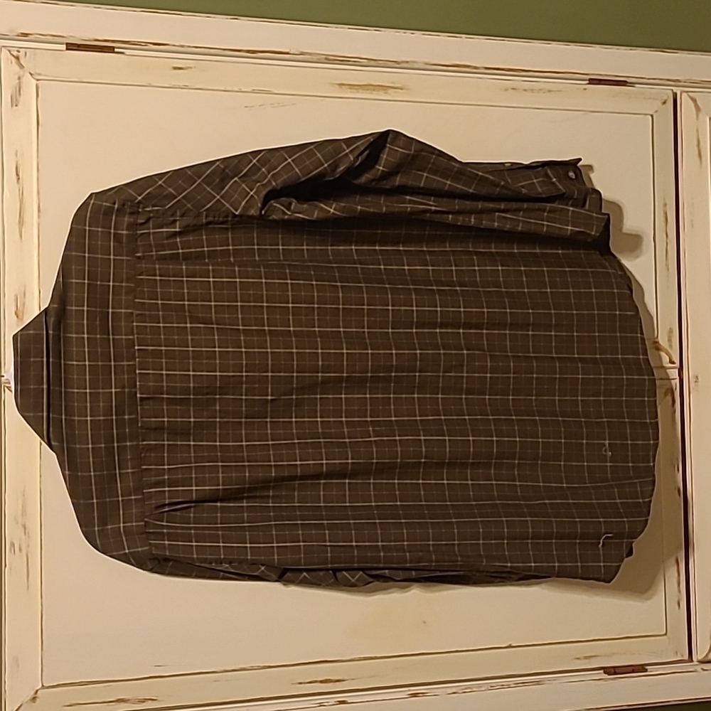 Shirt - Picture 4 of 4